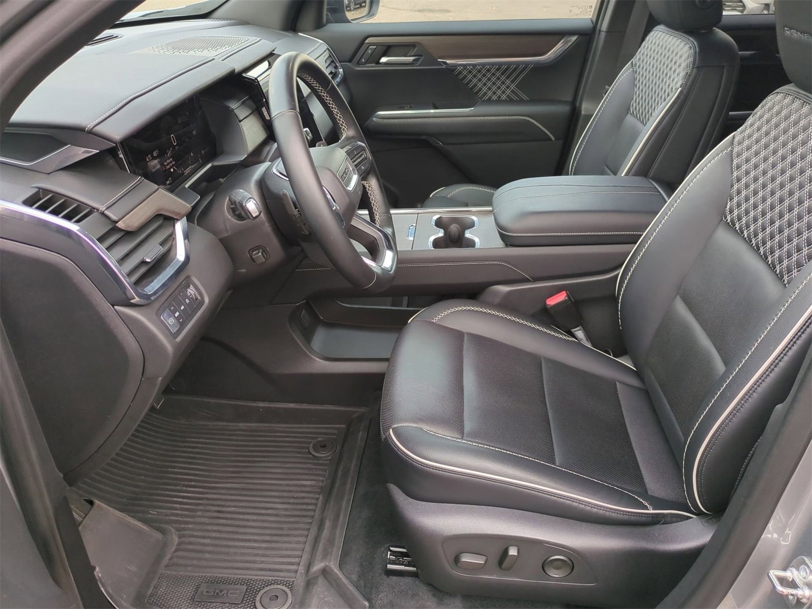 Thumbnail: 2024 GMC Acadia - 16