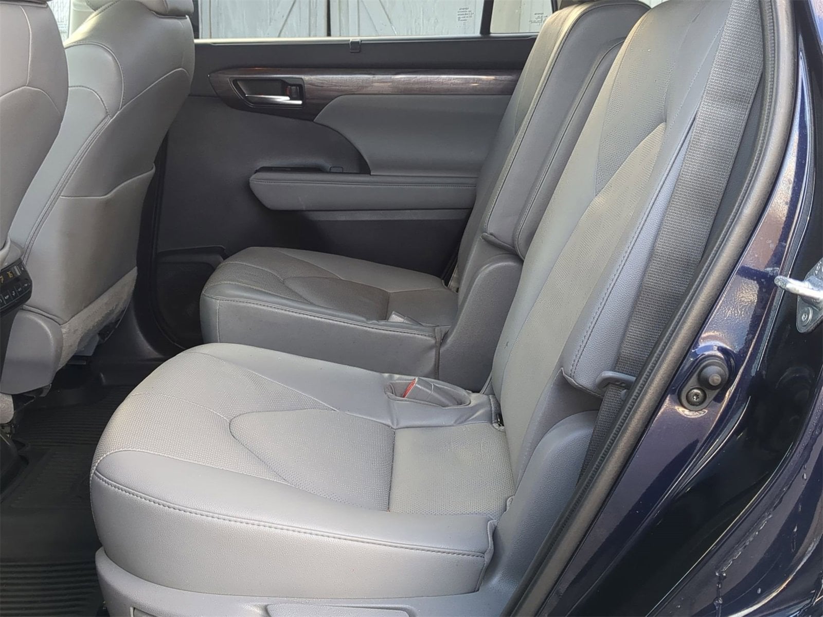 Thumbnail: 2022 Toyota Highlander - 20