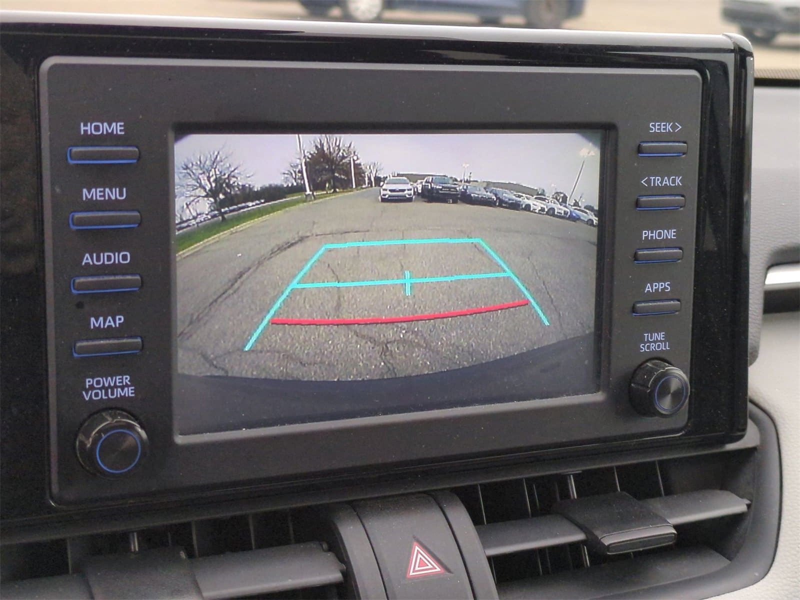 Thumbnail: 2019 Toyota RAV4 - 29