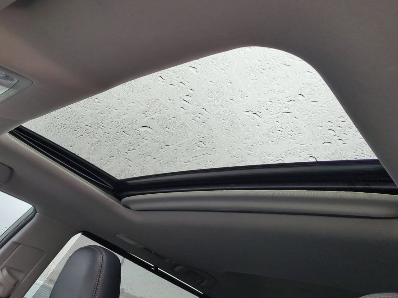 Thumbnail: 2017 Toyota Highlander - 18