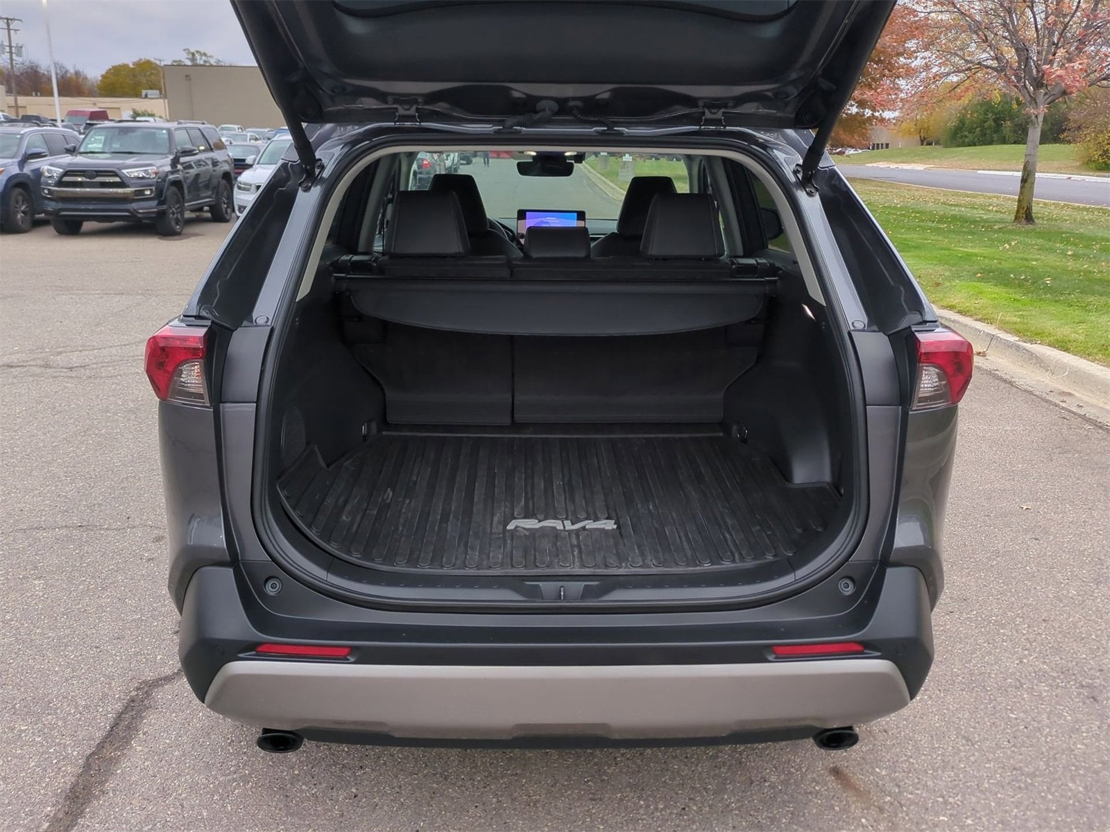 Thumbnail: 2024 Toyota RAV4 - 34