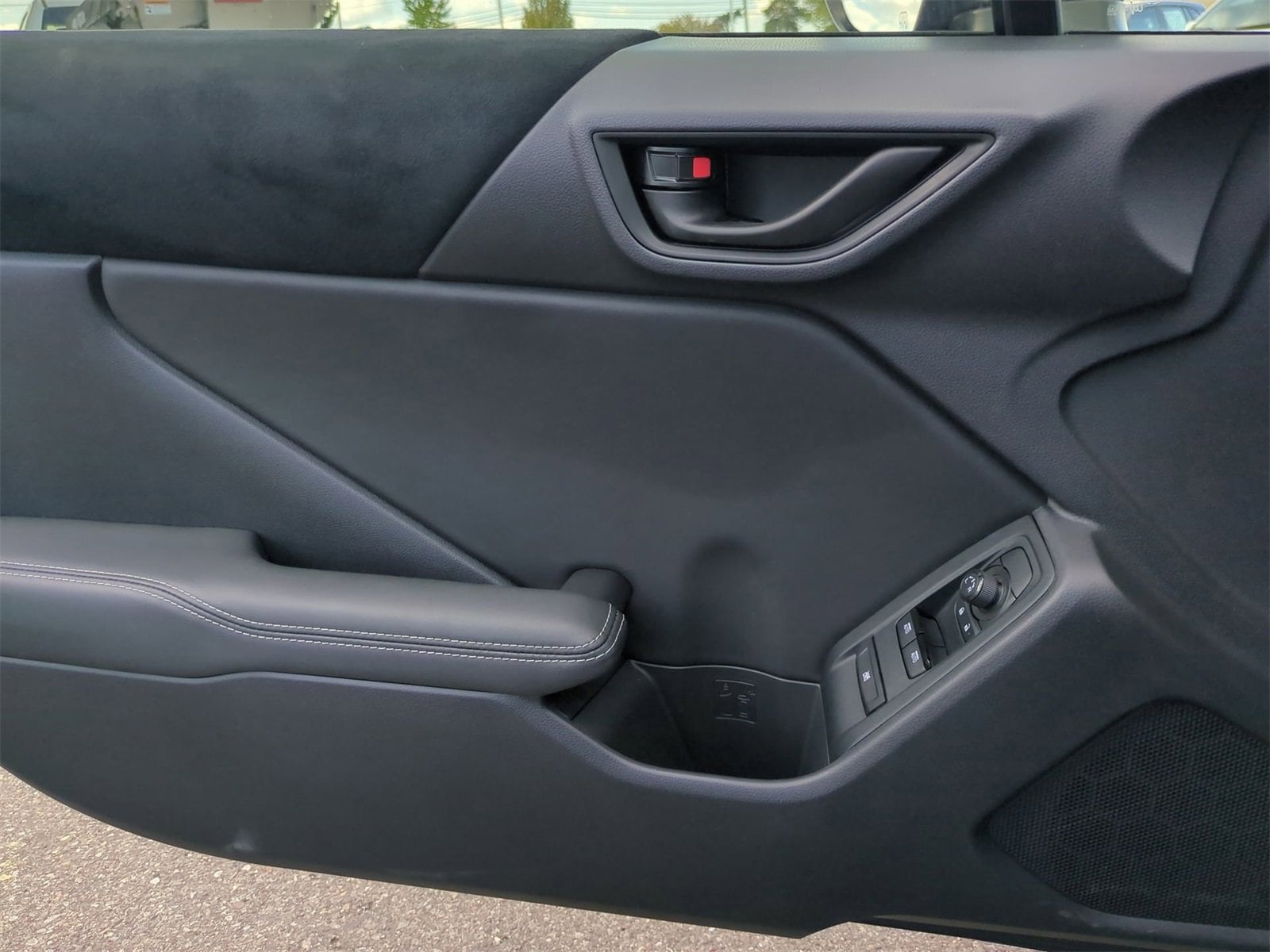 Thumbnail: 2023 Toyota GR86 - 29