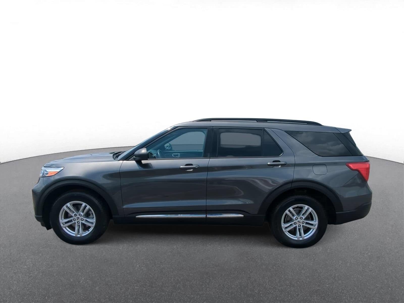Thumbnail: 2020 Ford Explorer - 5