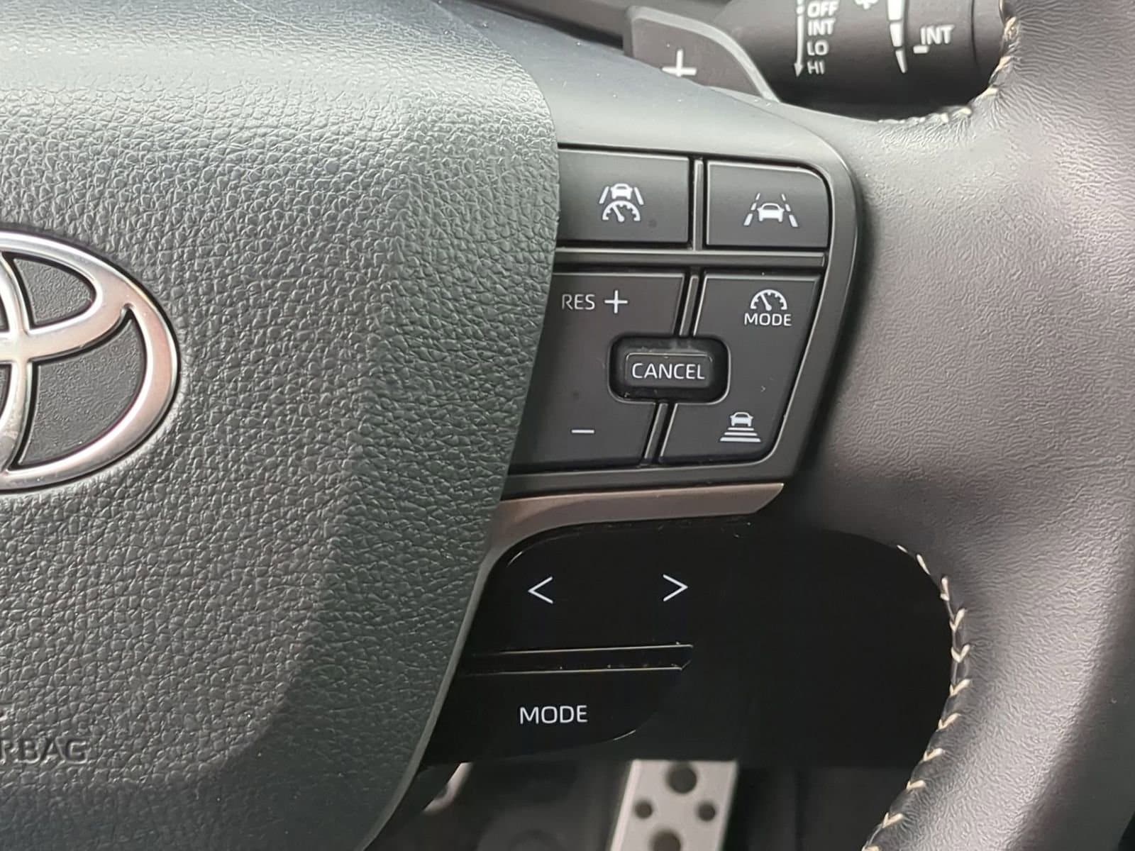 Thumbnail: 2025 Toyota Camry - 24