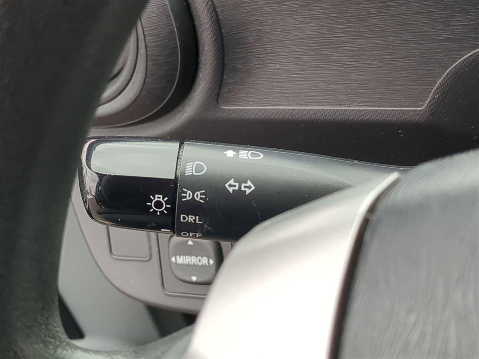 Thumbnail: 2014 Toyota Prius c - 33