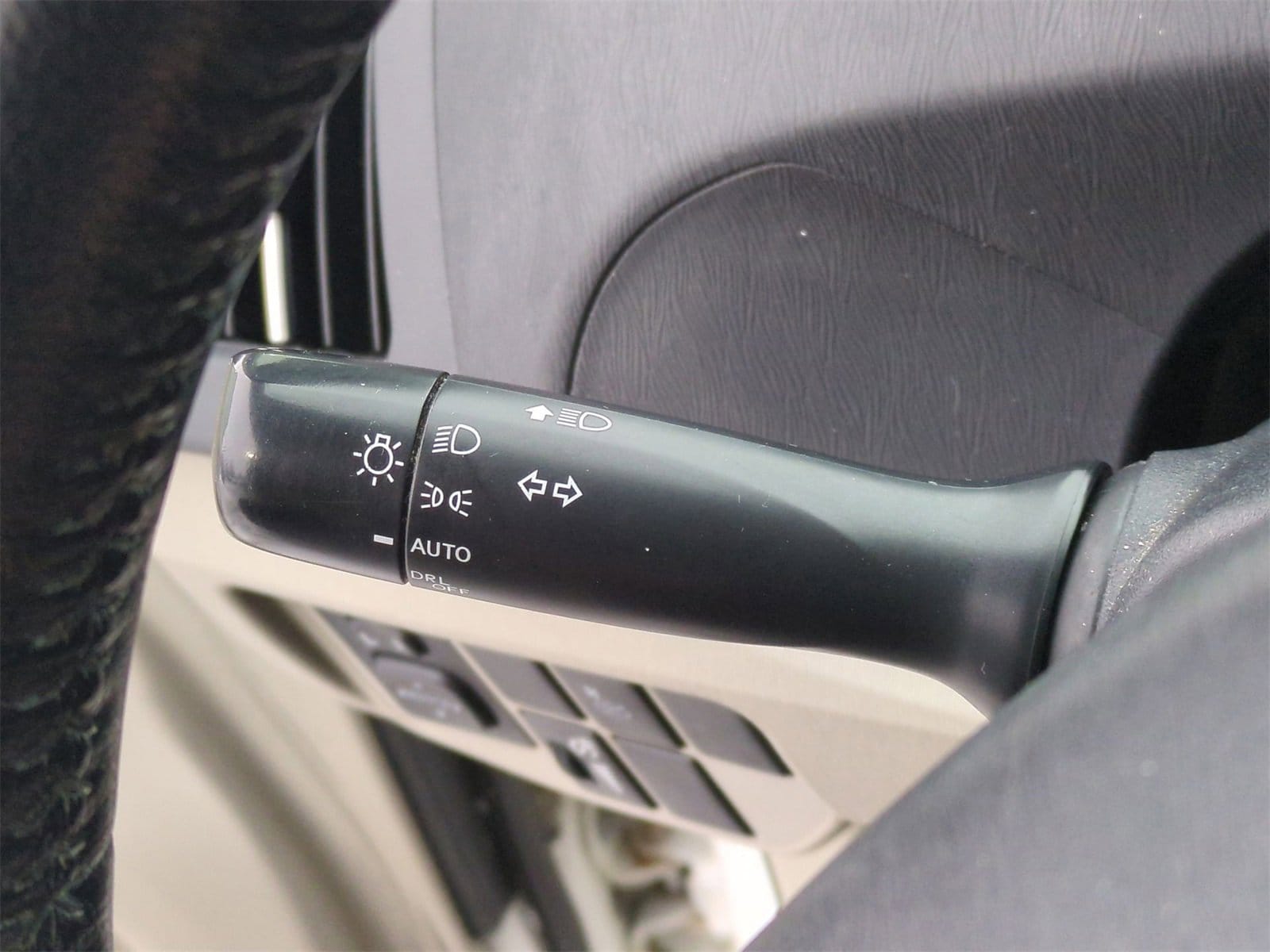 Thumbnail: 2012 Toyota Prius - 27