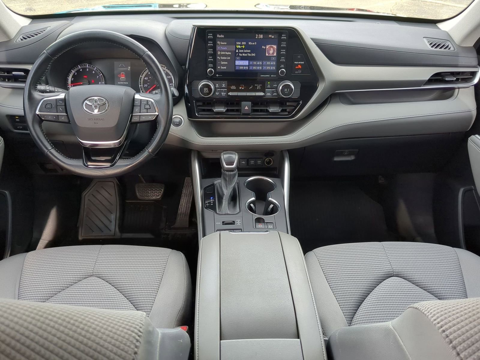 Thumbnail: 2021 Toyota Highlander - 22