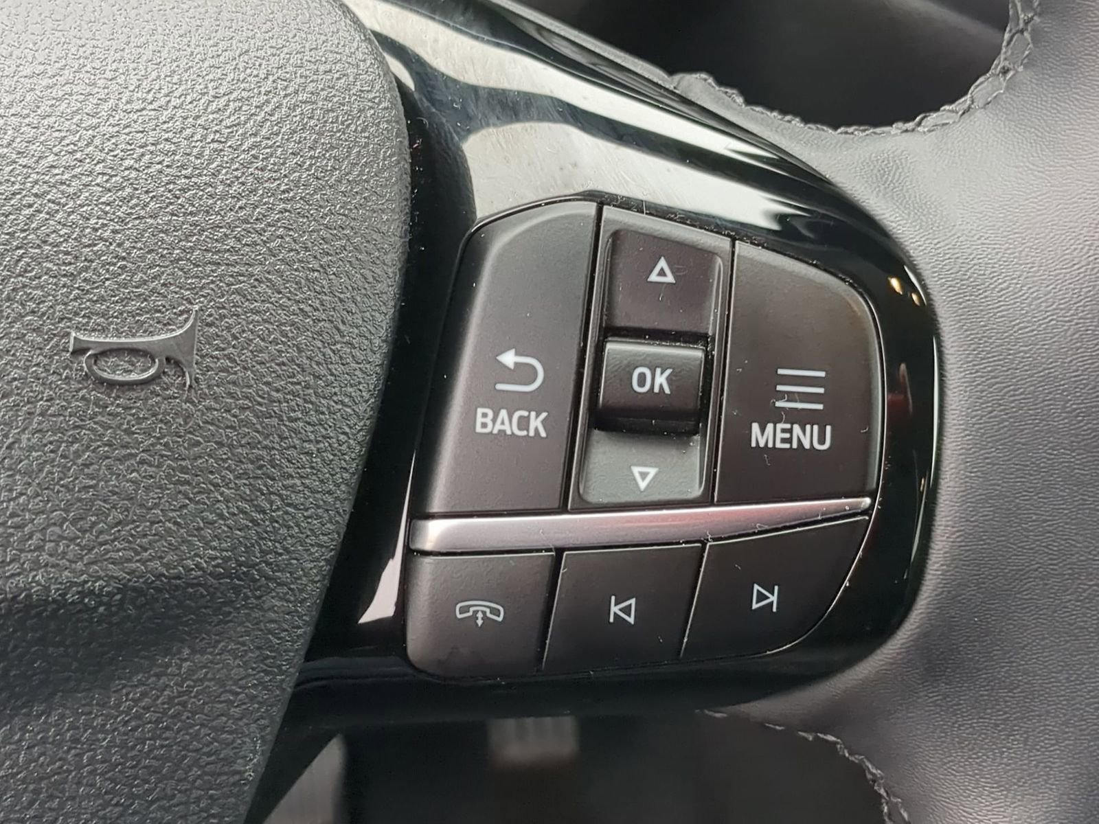 Thumbnail: 2023 Ford Escape - 24