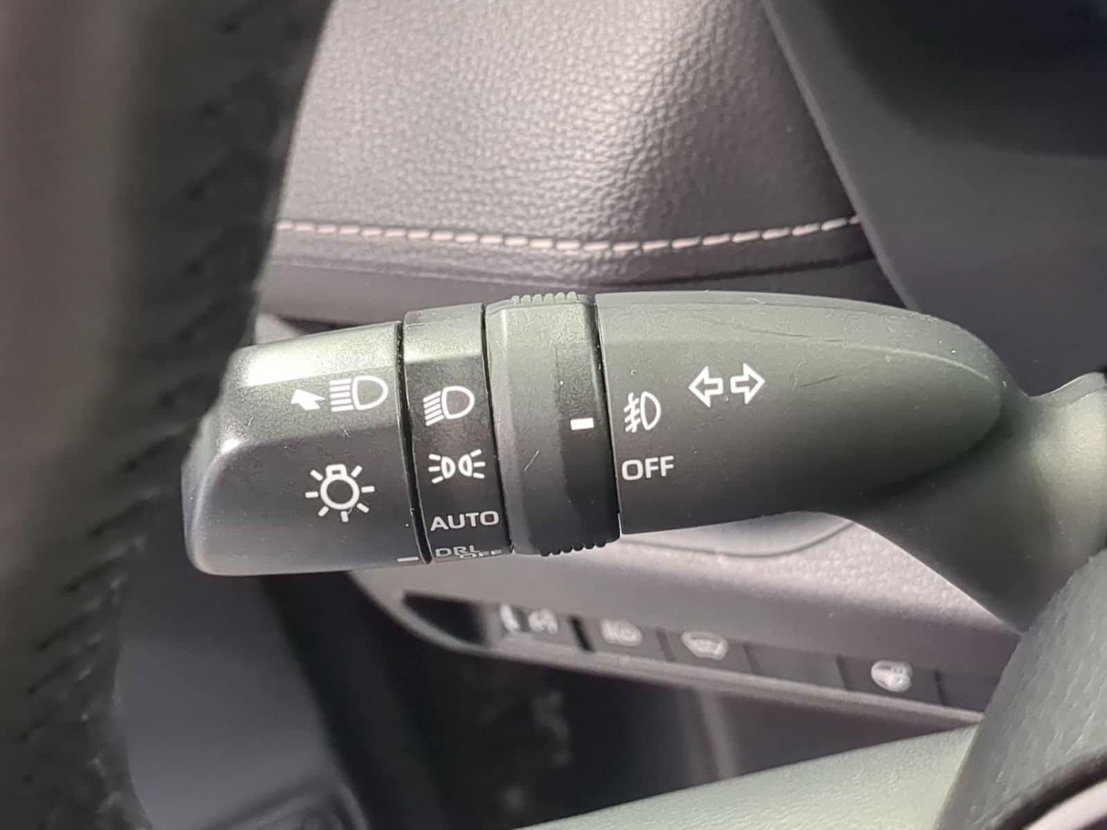 2024 Toyota RAV4 XLE Premium - Photo 26