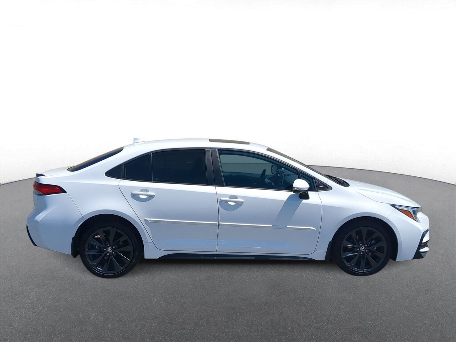 Thumbnail: 2023 Toyota Corolla - 9