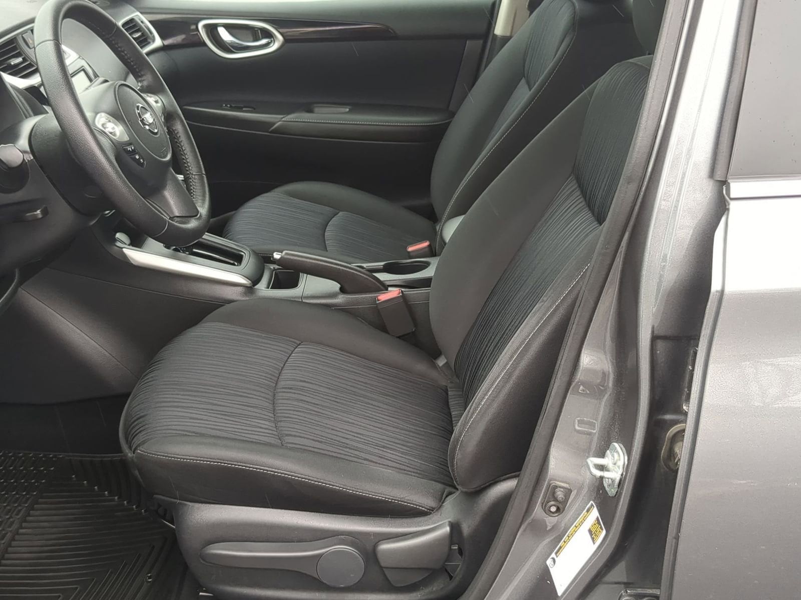 Thumbnail: 2019 Nissan Sentra - 16