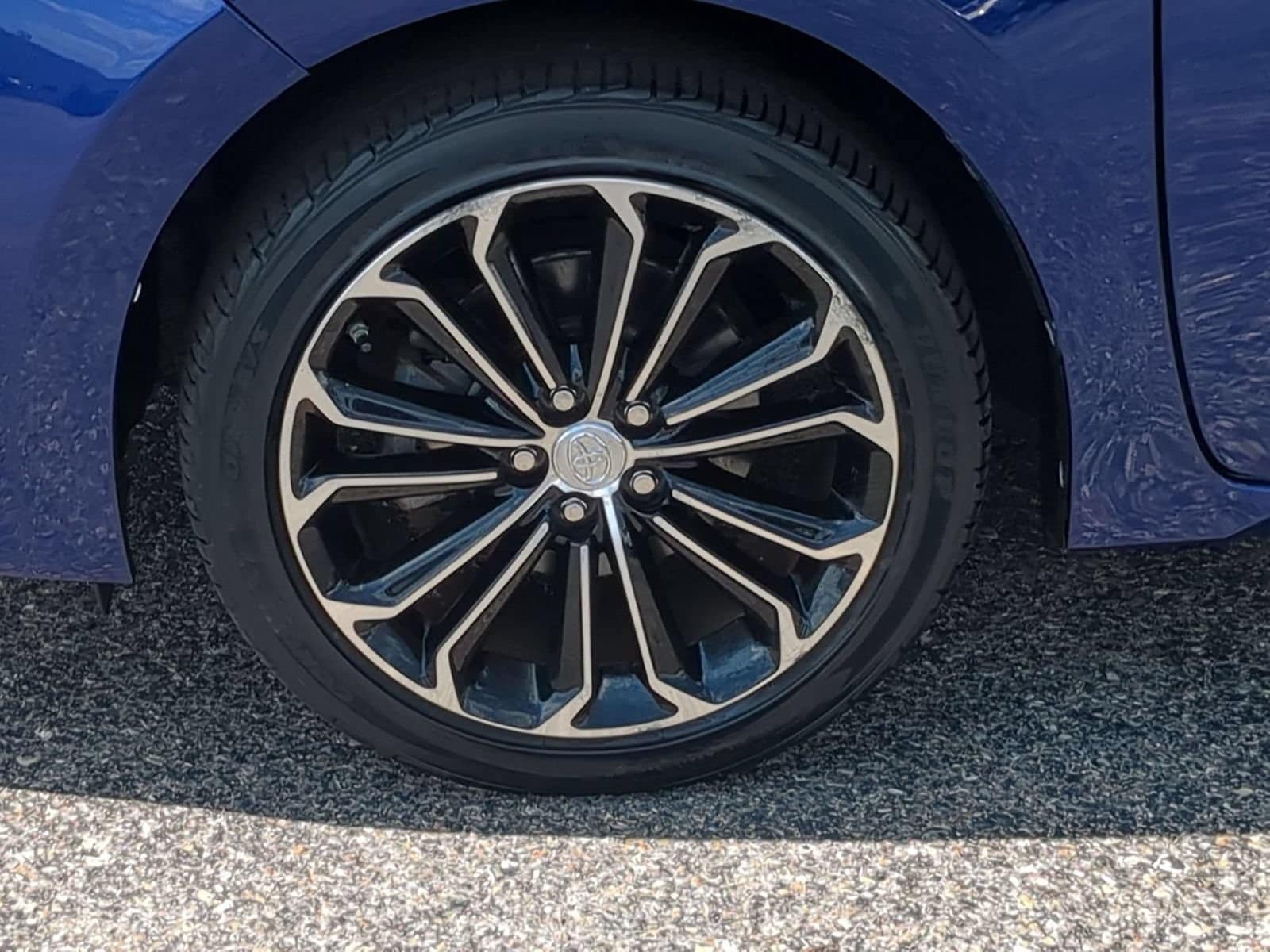 Thumbnail: 2016 Toyota Corolla - 14