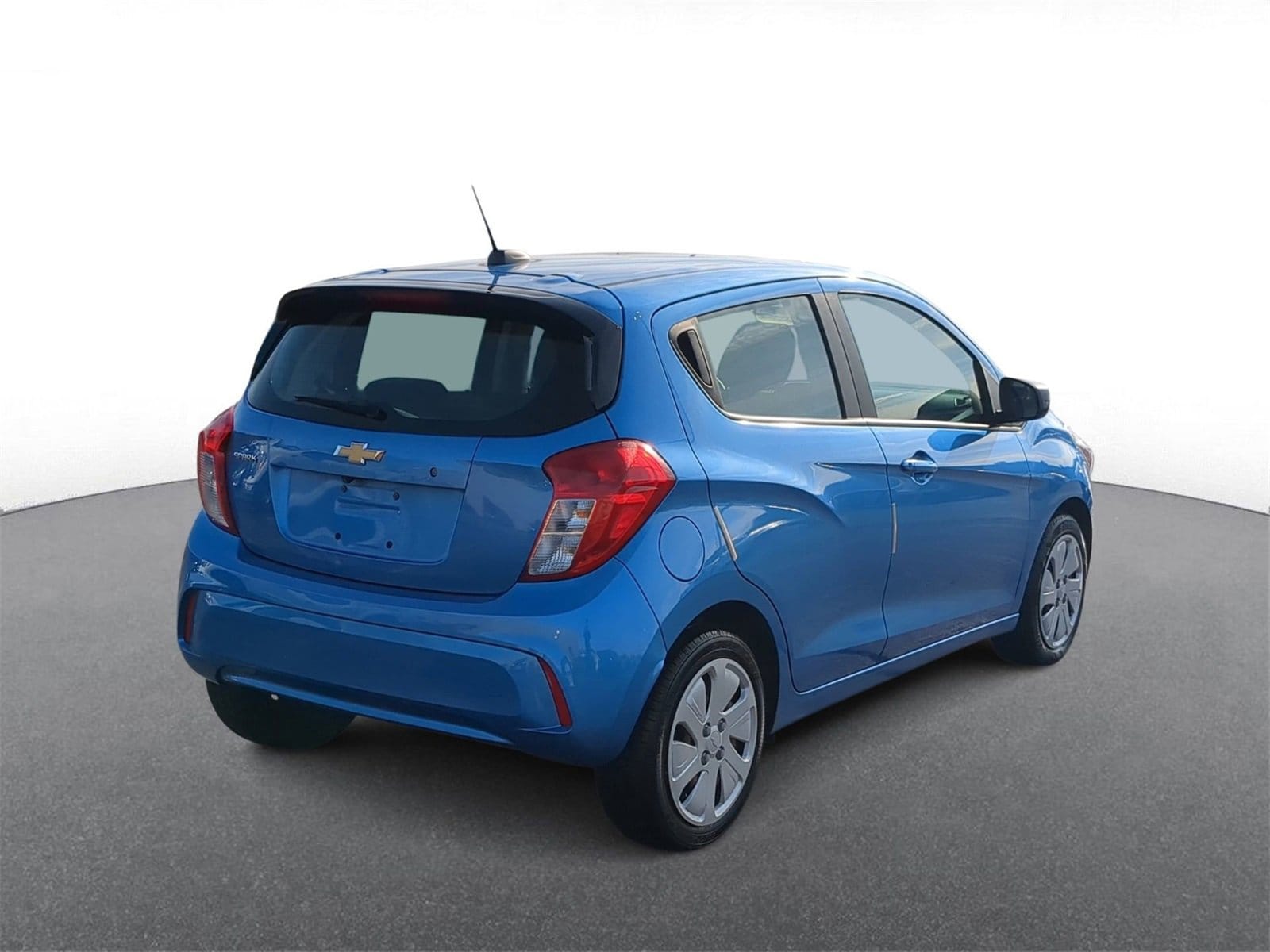 Thumbnail: 2017 Chevrolet Spark - 8