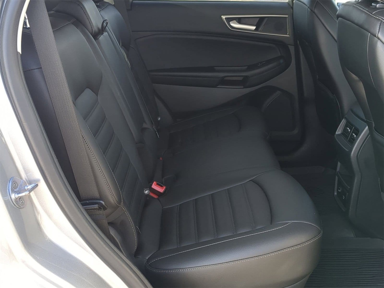 Thumbnail: 2021 Ford Edge - 27