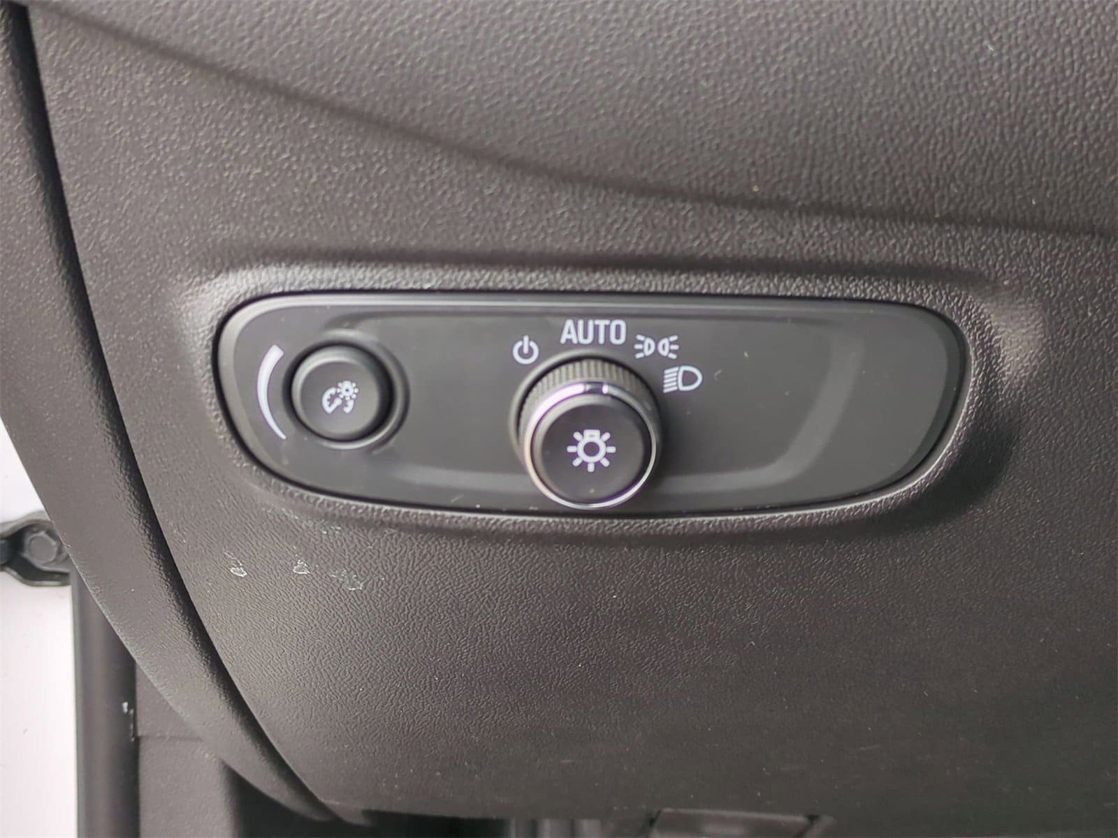 Thumbnail: 2024 Chevrolet Equinox - 28