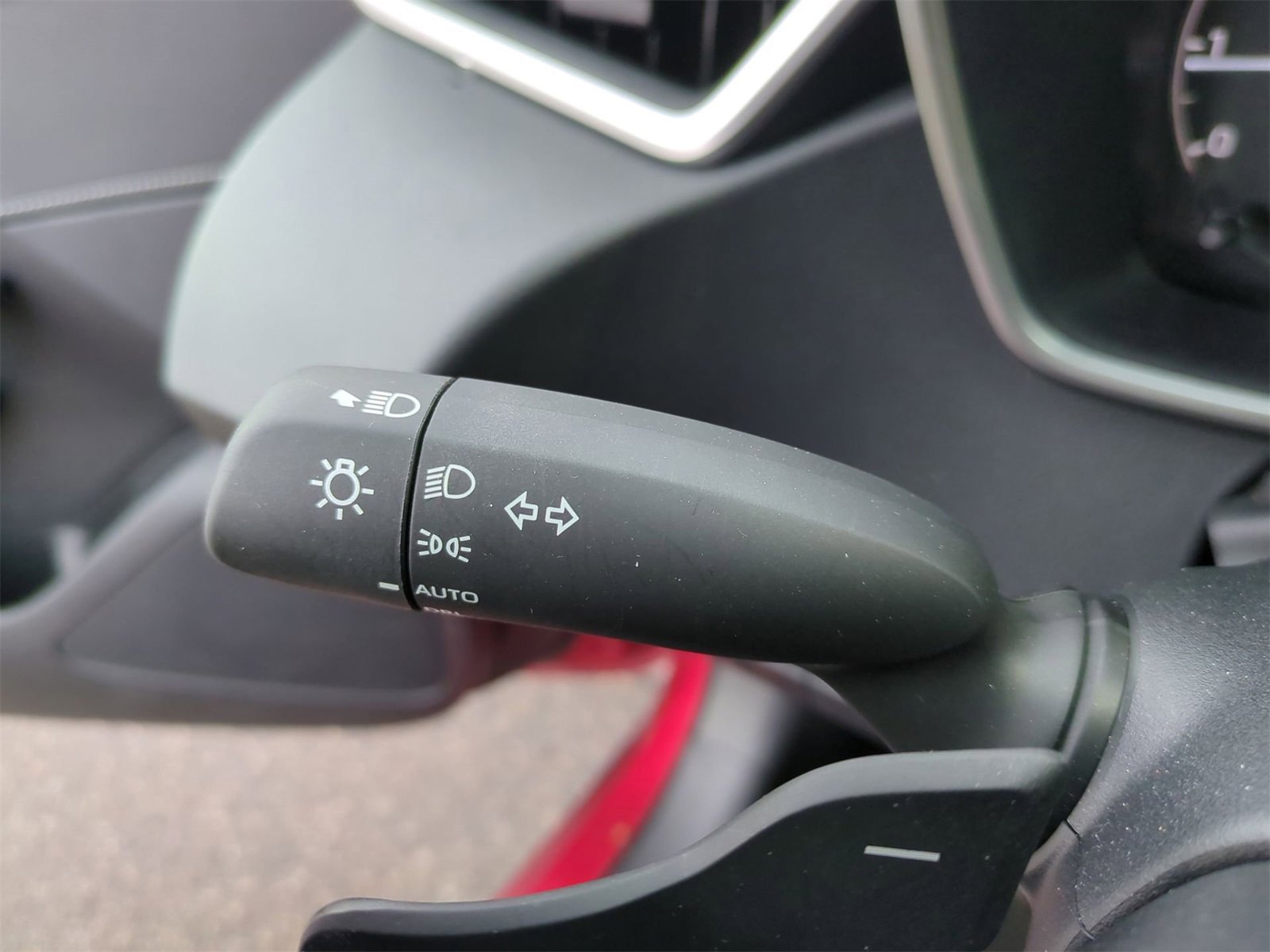 Thumbnail: 2025 Toyota Corolla - 26