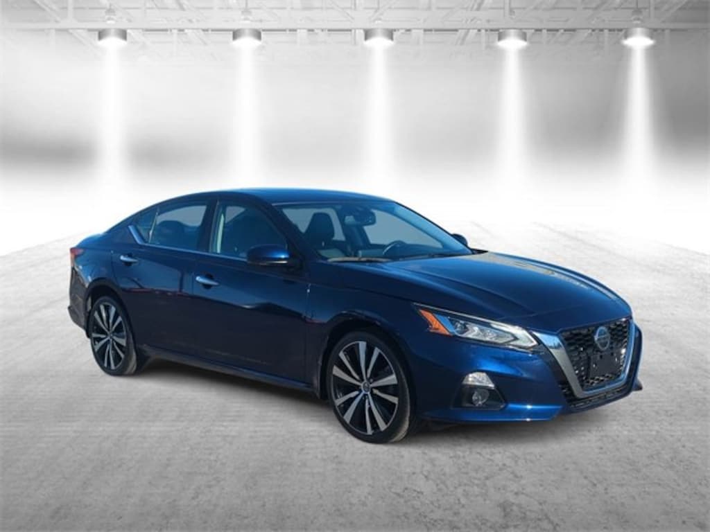 Used 2022 Nissan Altima 2.5 Platinum Sedan
