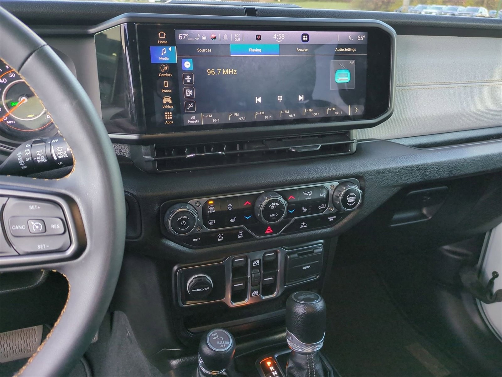 Thumbnail: 2024 Jeep Wrangler - 26