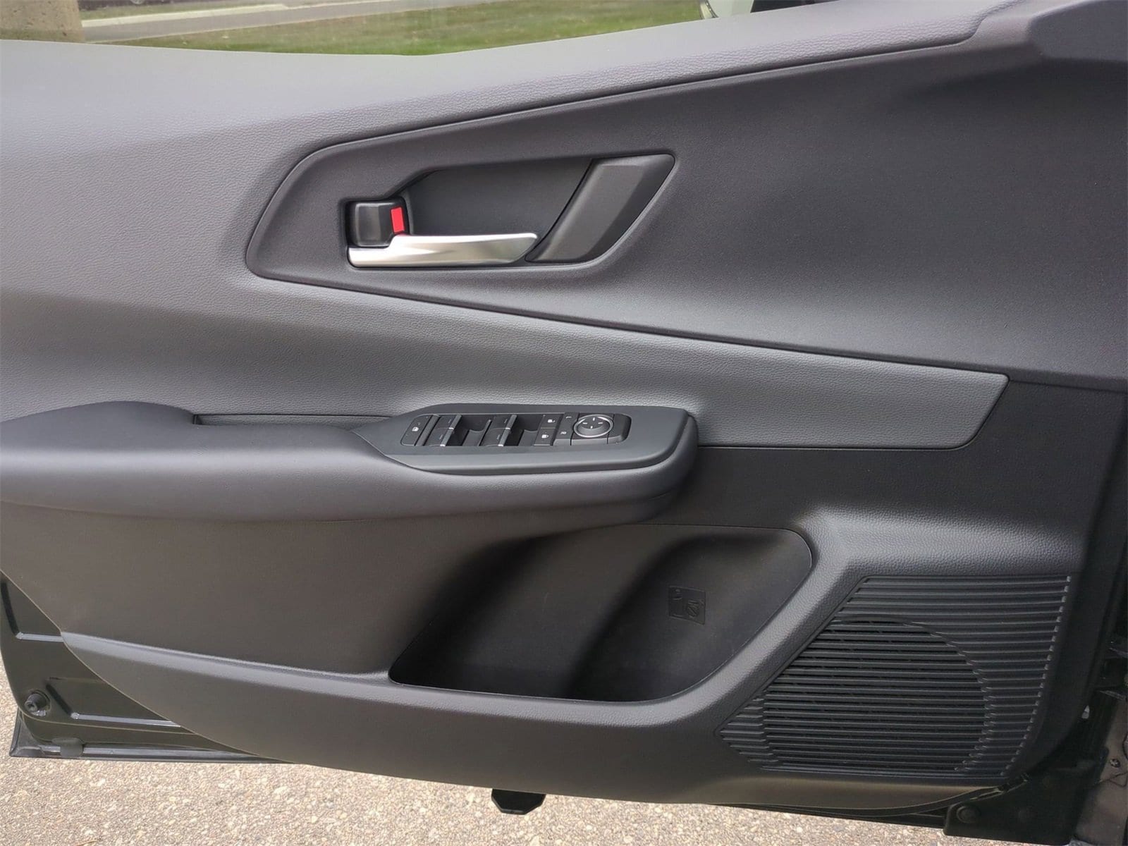 Thumbnail: 2025 Toyota Prius - 30