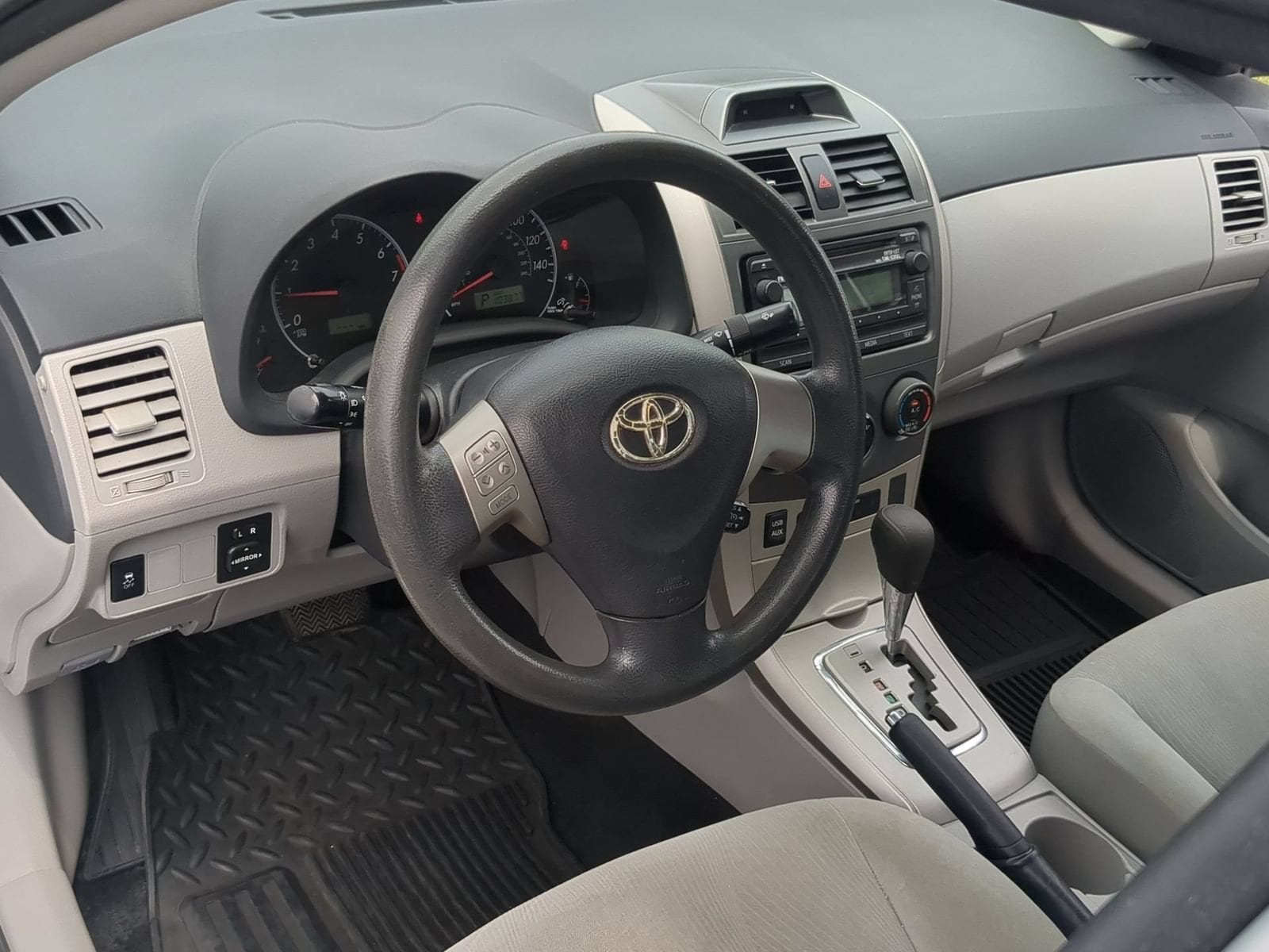 Thumbnail: 2012 Toyota Corolla - 10