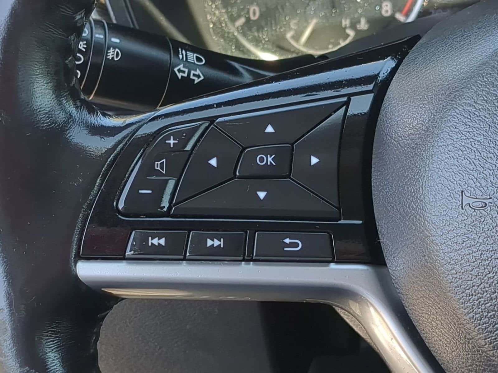 Thumbnail: 2019 Nissan Altima - 23