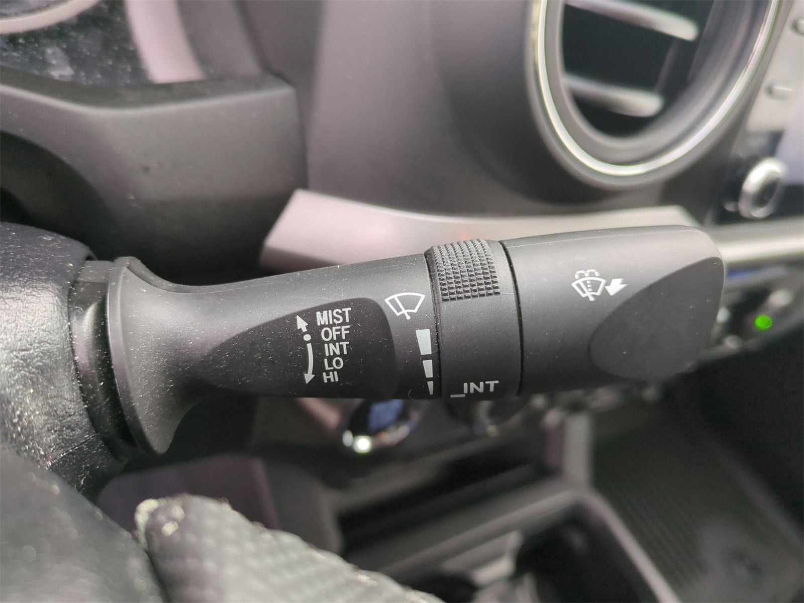 Thumbnail: 2023 Toyota Tacoma - 25