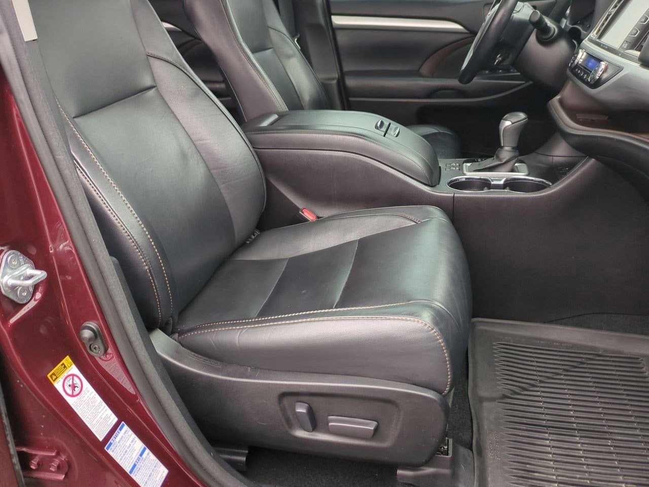 Thumbnail: 2017 Toyota Highlander - 22