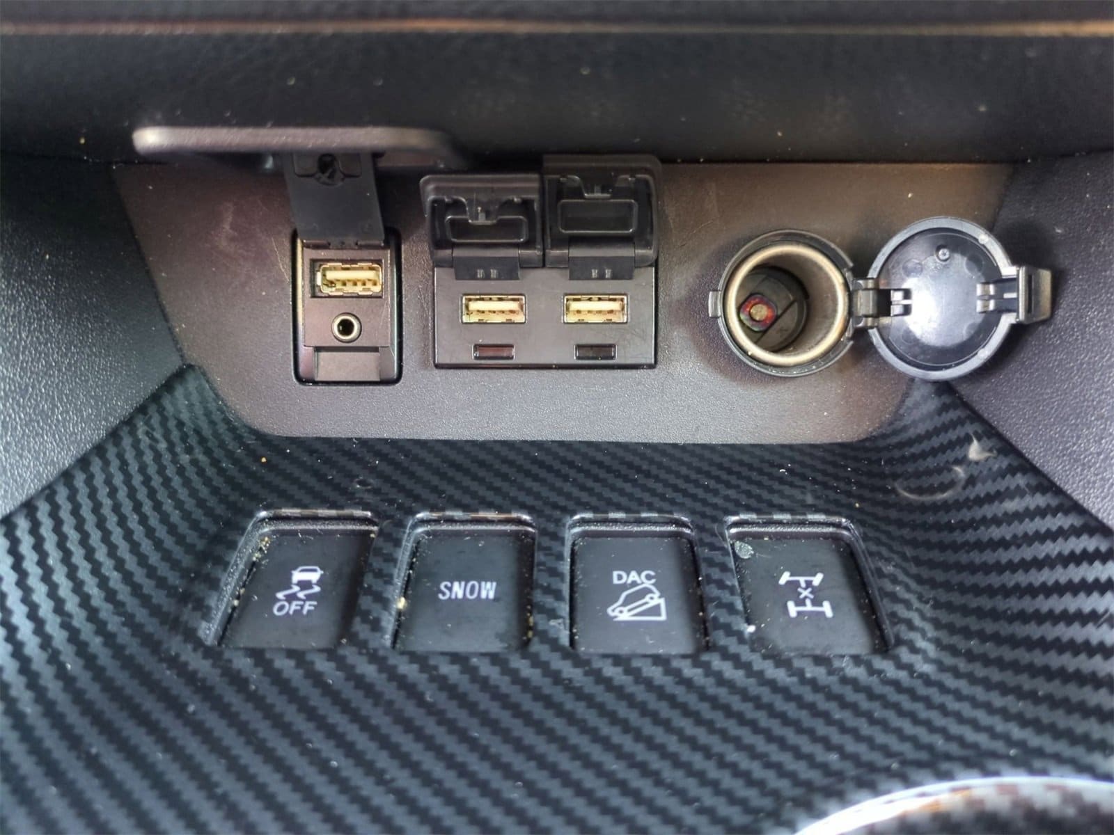 Thumbnail: 2019 Toyota Highlander - 31