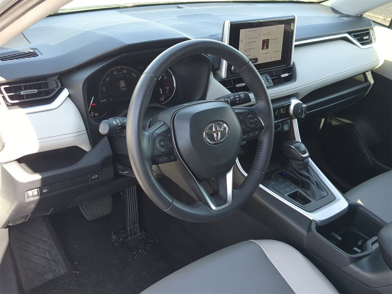 Thumbnail: 2024 Toyota RAV4 - 10