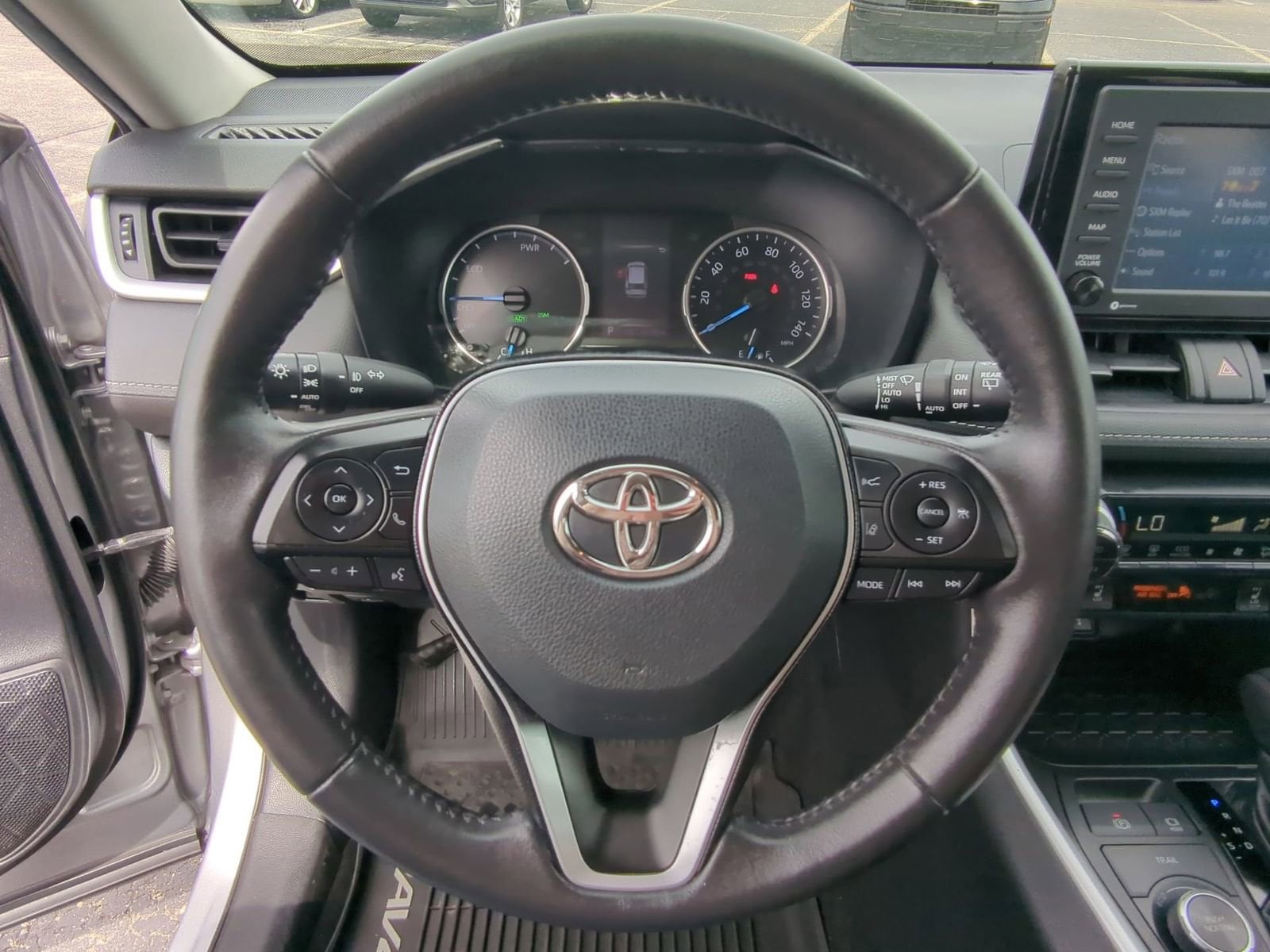 Thumbnail: 2021 Toyota RAV4 - 22