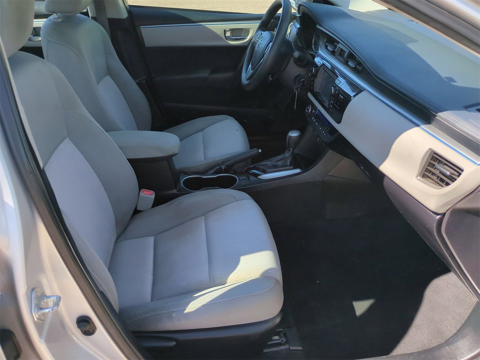 Thumbnail: 2015 Toyota Corolla - 19