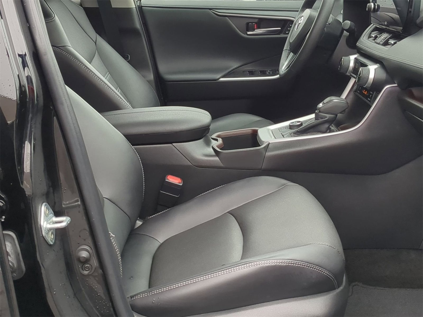 Thumbnail: 2024 Toyota RAV4 - 27