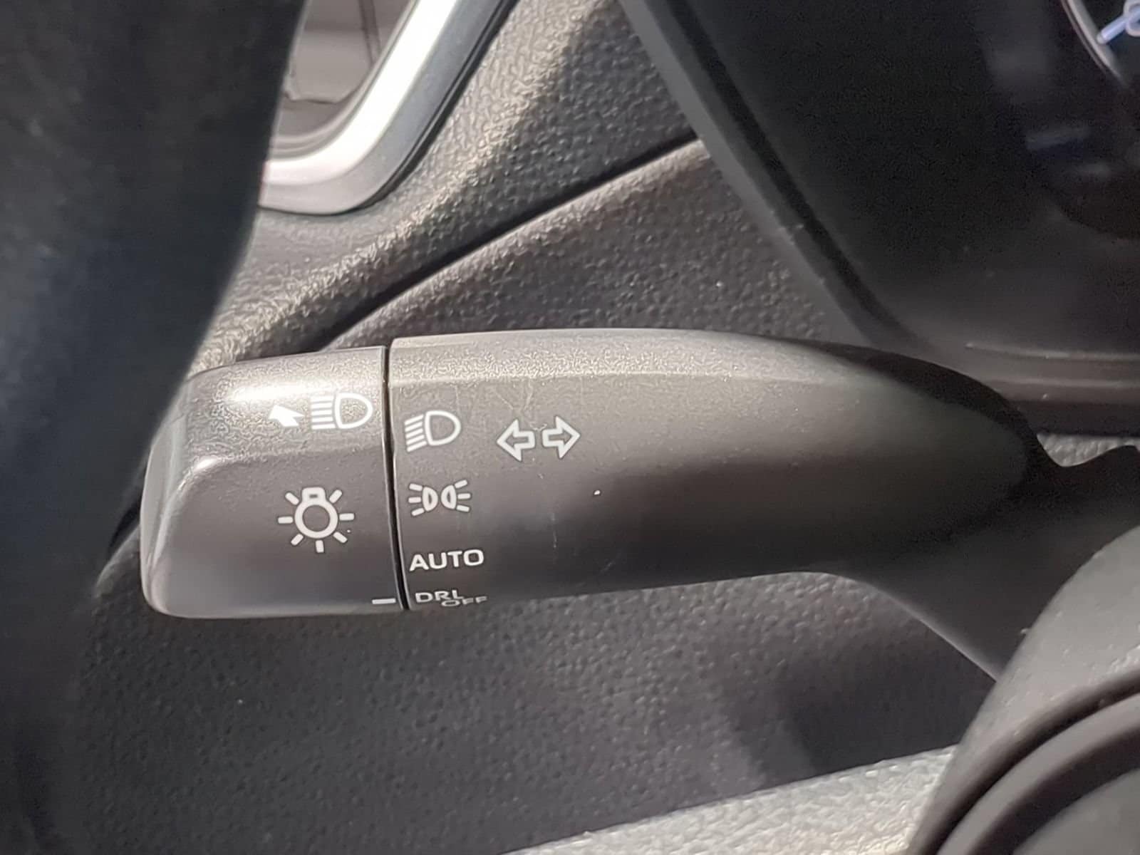 2024 Toyota Corolla Cross S - Photo 26