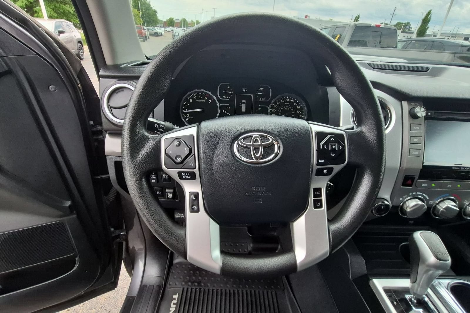 Thumbnail: 2019 Toyota Tundra - 23