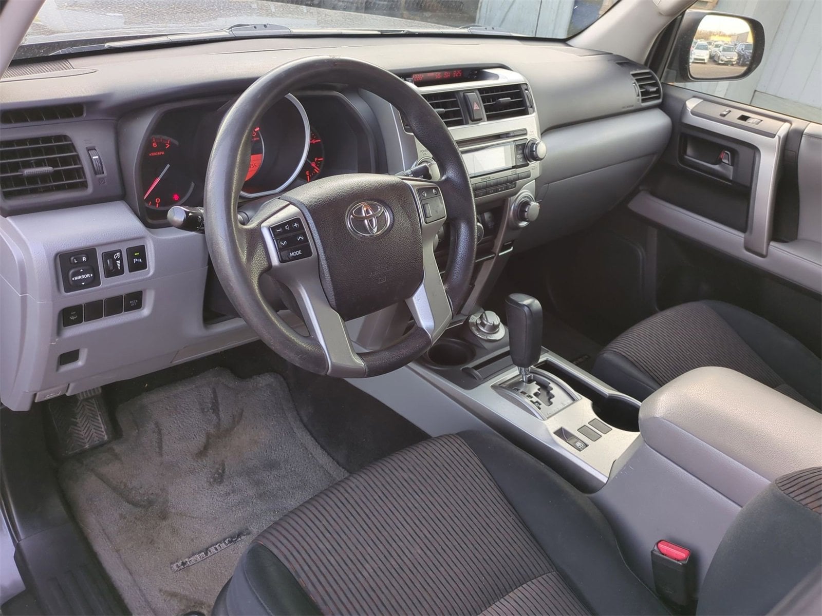 Thumbnail: 2013 Toyota 4Runner - 10