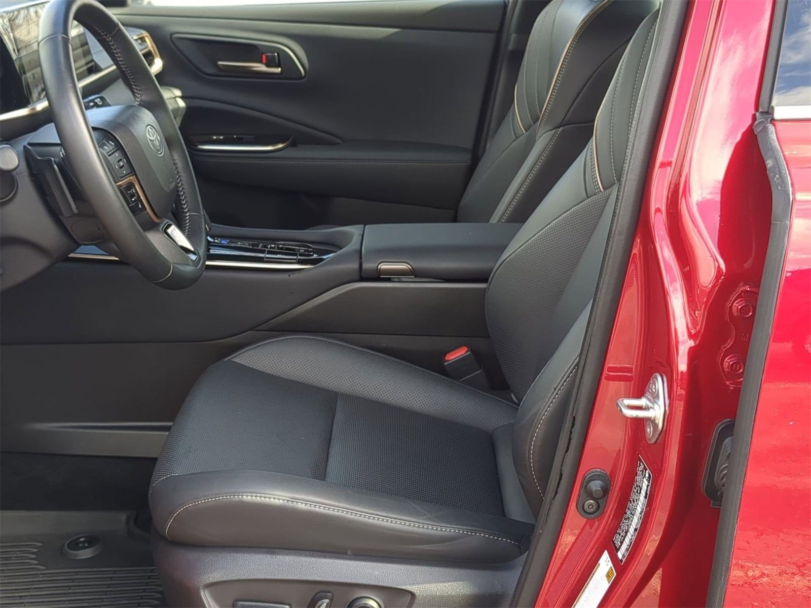 Thumbnail: 2025 Toyota Crown Signia - 23