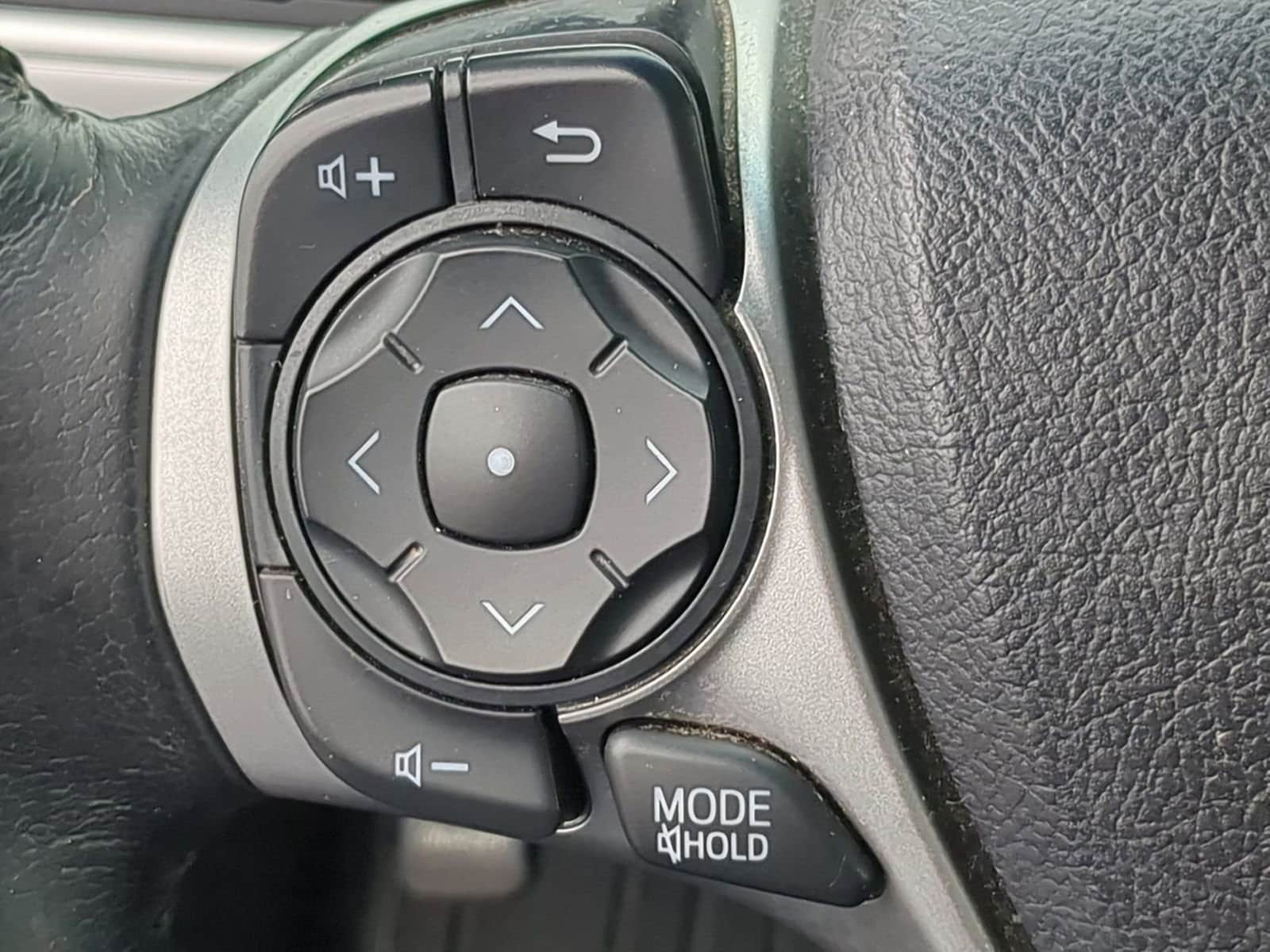 Thumbnail: 2014 Toyota Camry - 23