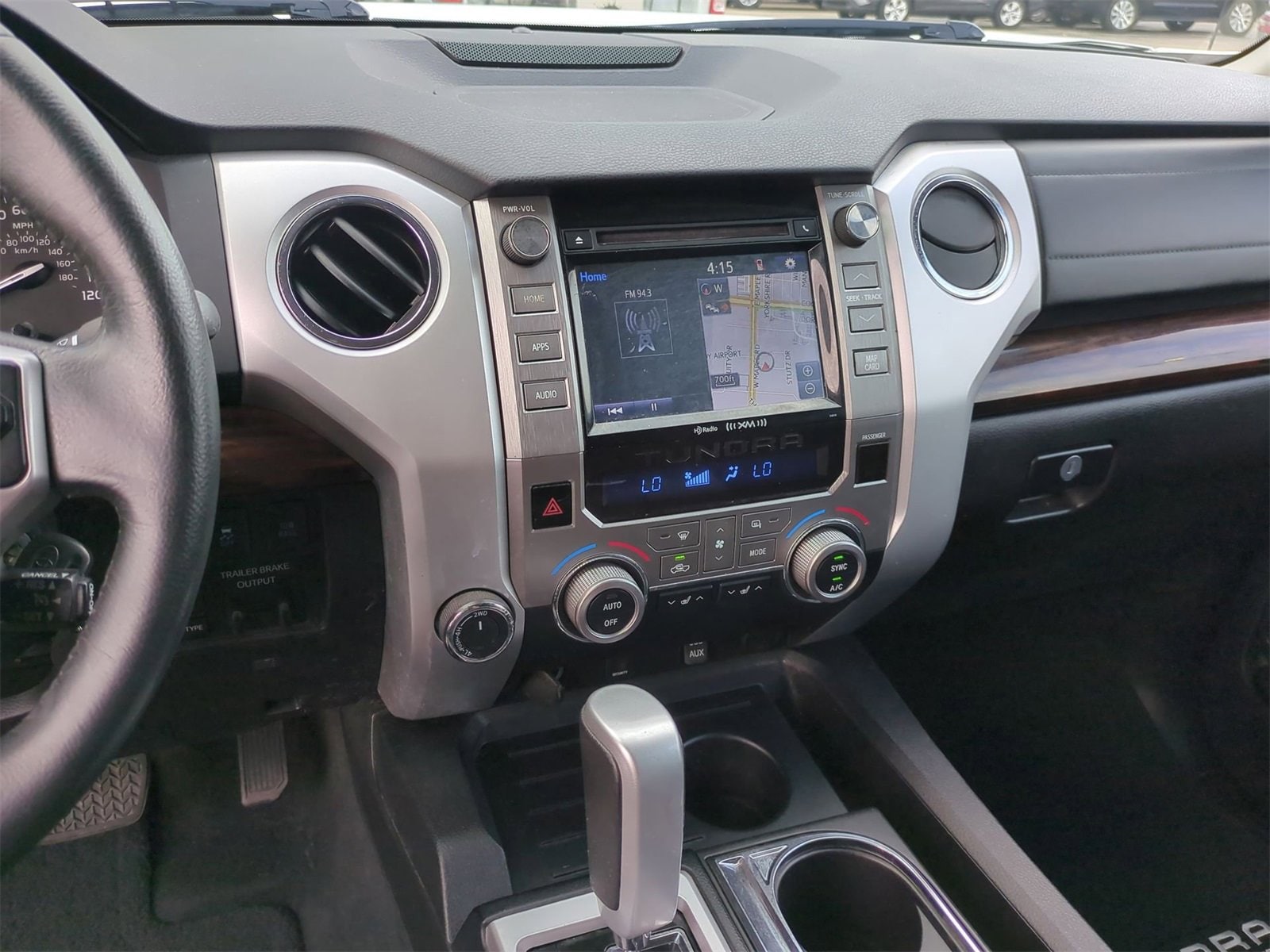Thumbnail: 2016 Toyota Tundra - 25