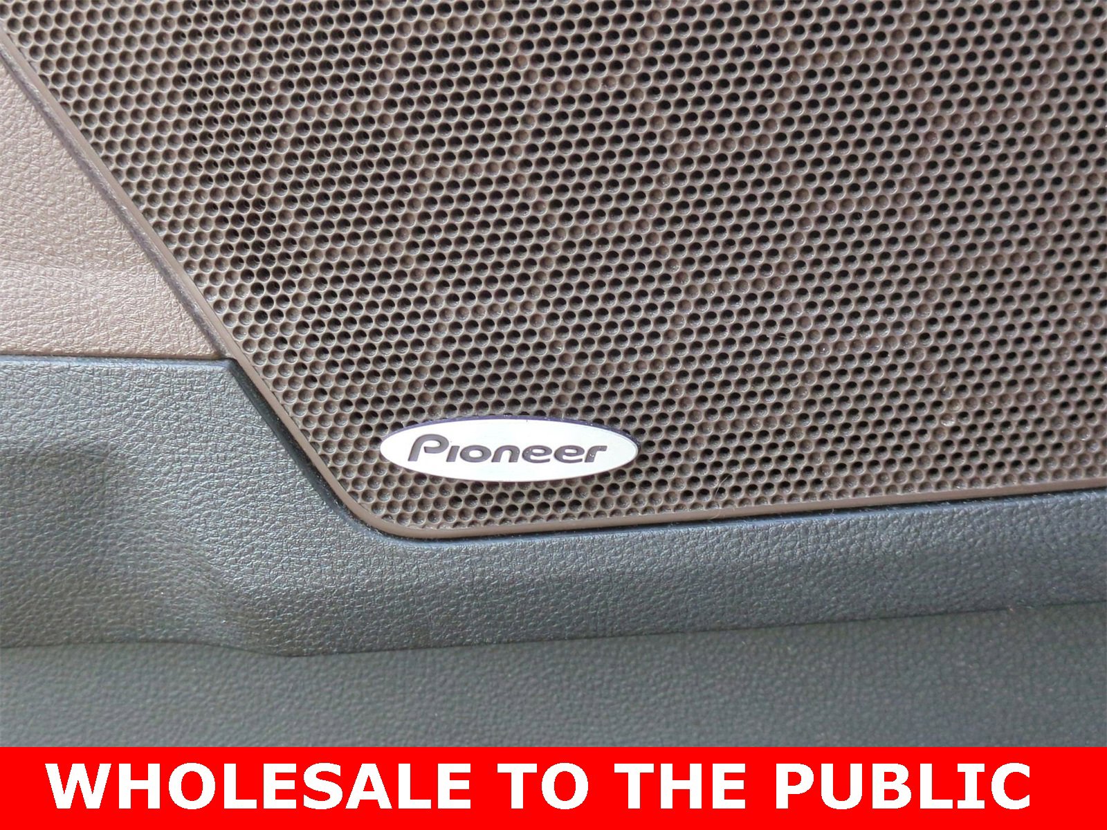 Thumbnail: 2010 Chevrolet Equinox - 30