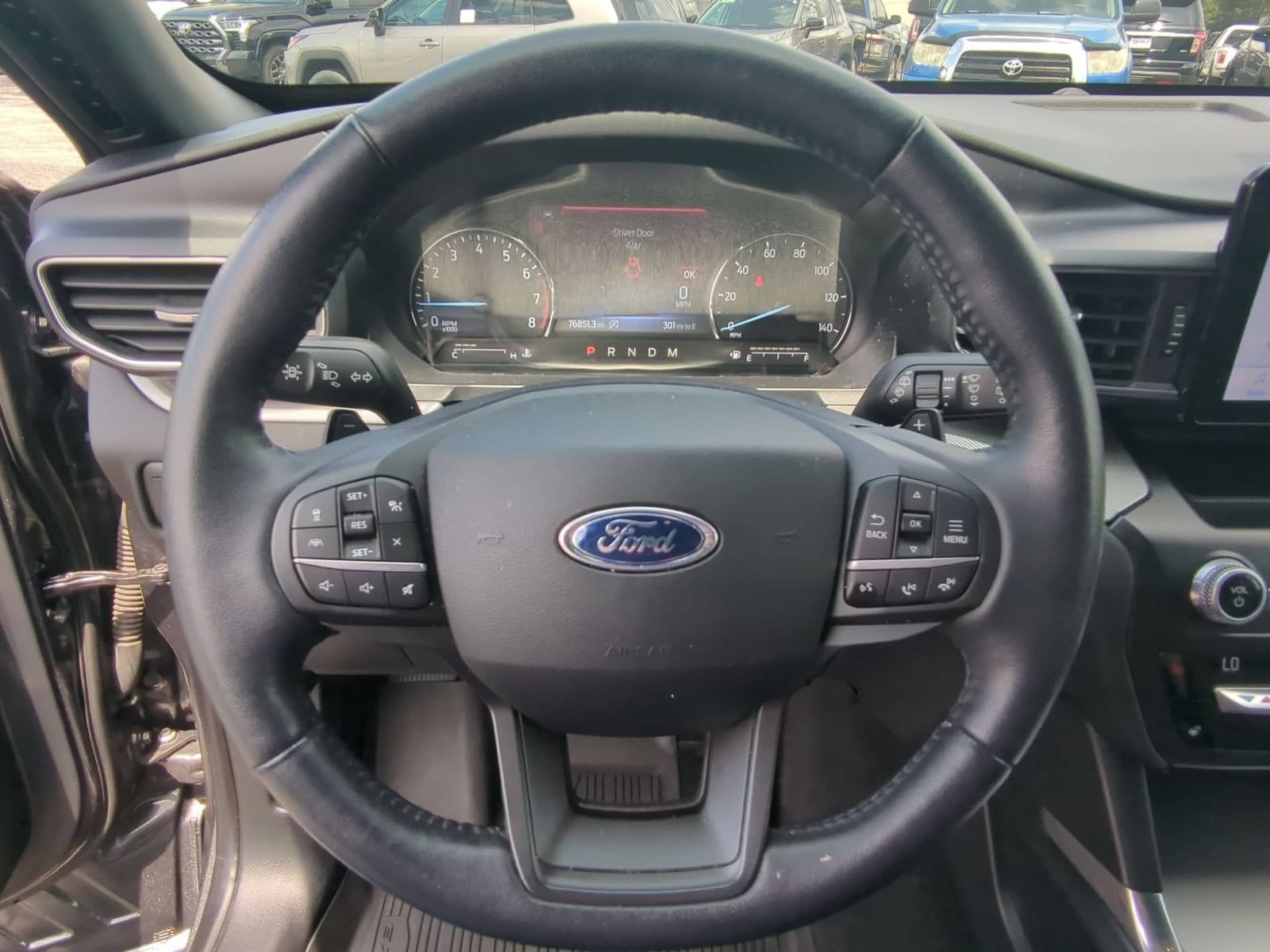 Thumbnail: 2020 Ford Explorer - 22