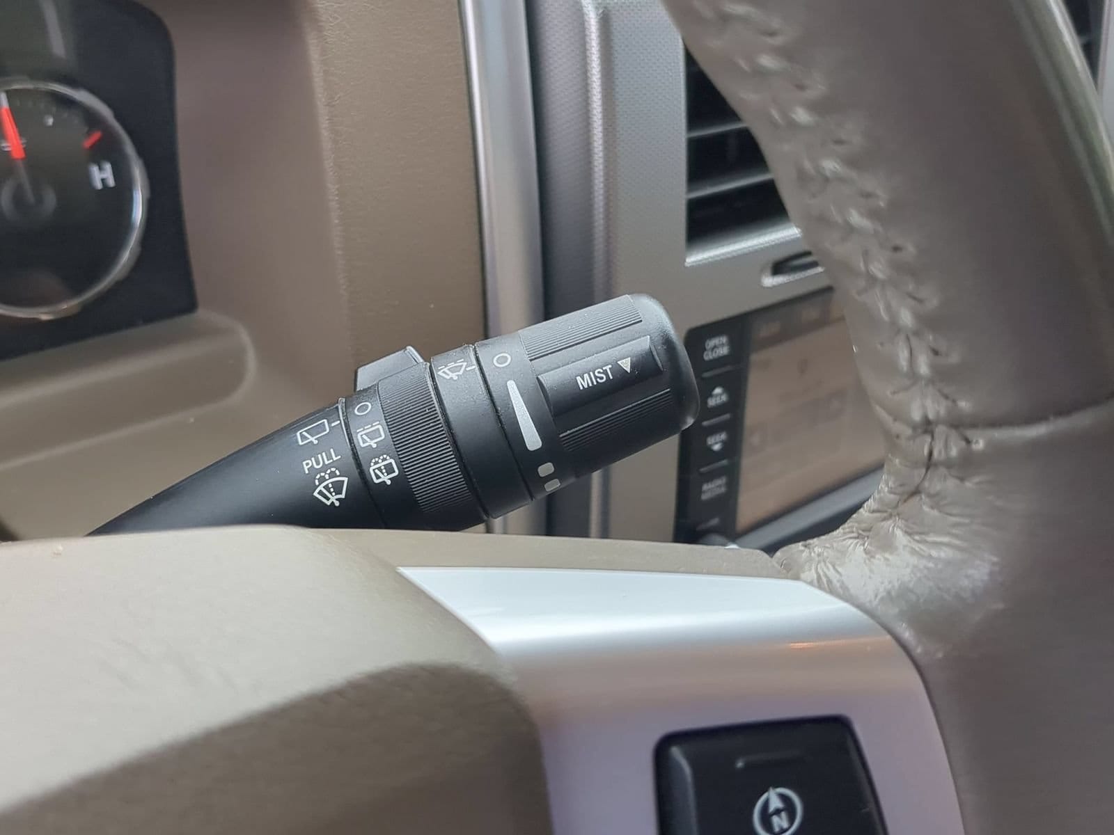 Thumbnail: 2009 Jeep Liberty - 25