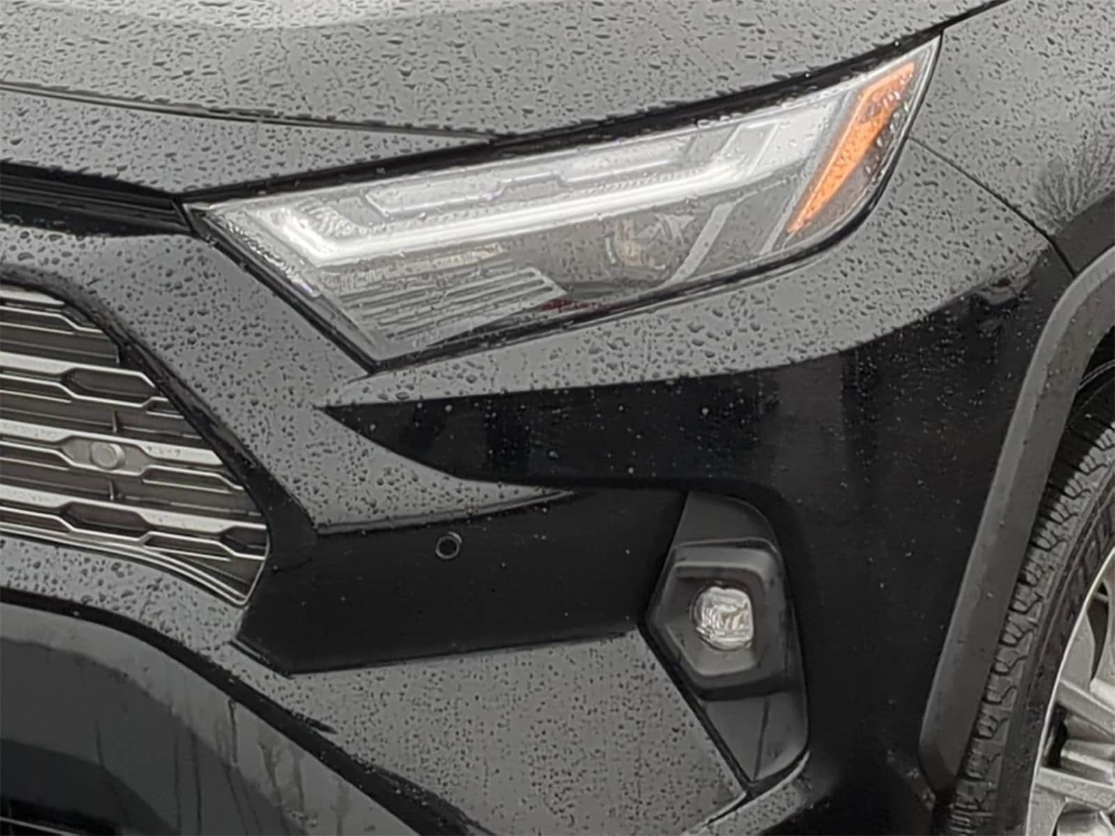 Thumbnail: 2024 Toyota RAV4 - 18