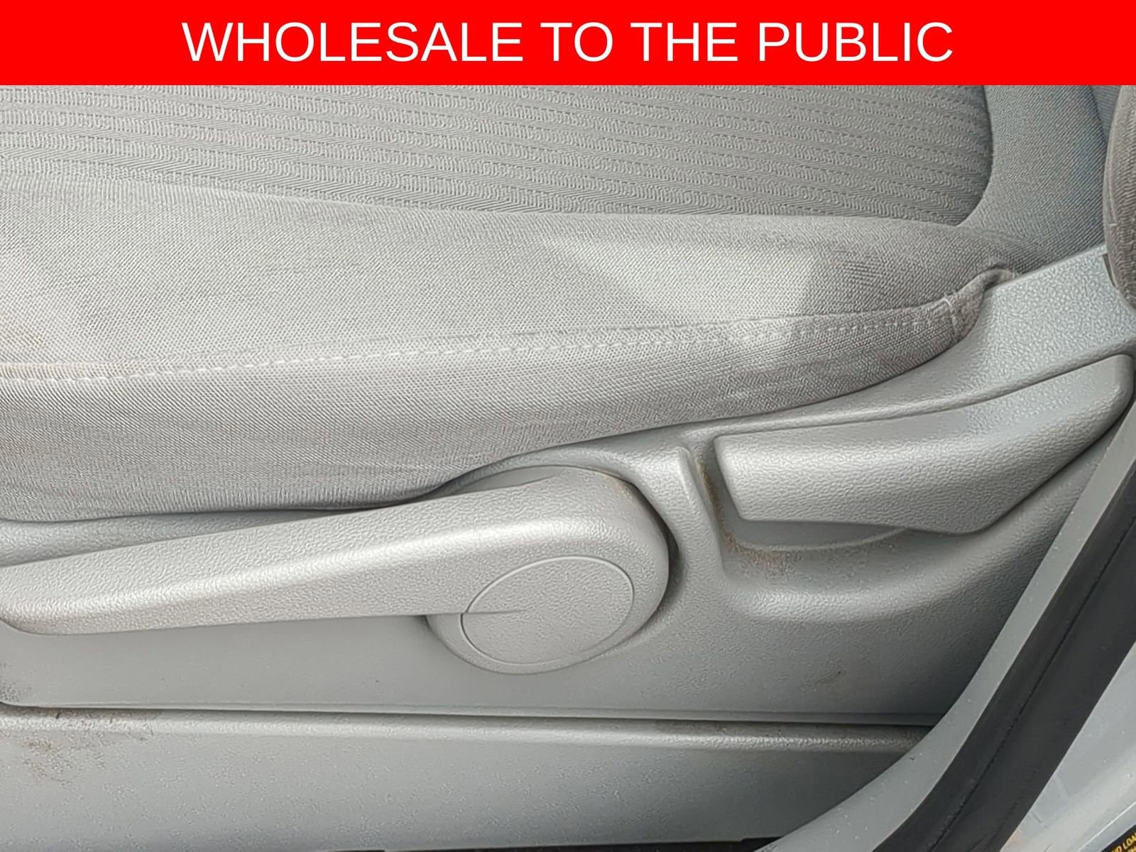 Thumbnail: 2008 Kia Rondo - 17