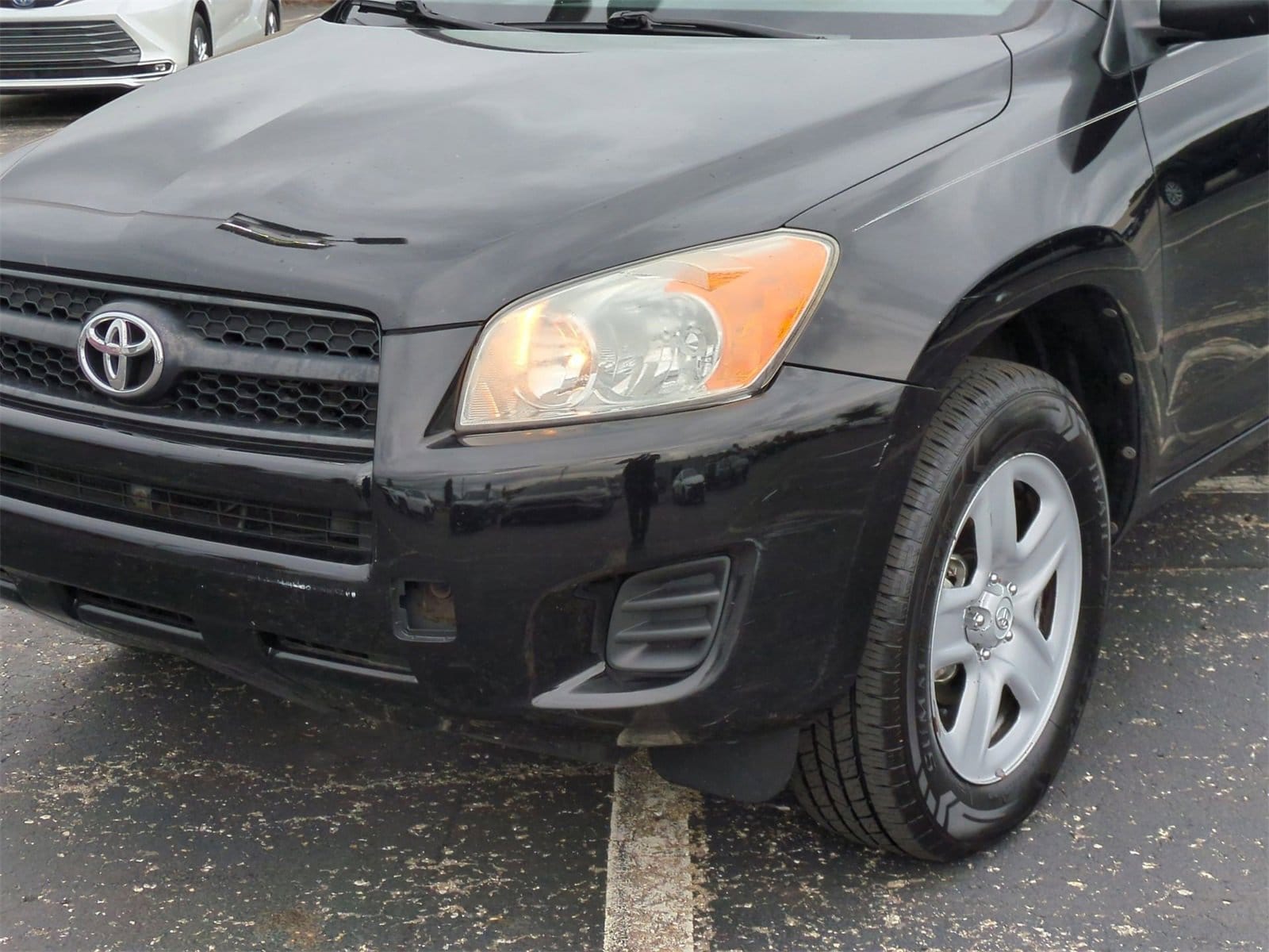 Thumbnail: 2010 Toyota RAV4 - 11