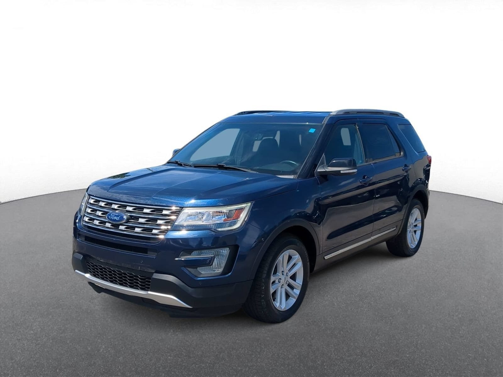 Thumbnail: 2017 Ford Explorer - 4