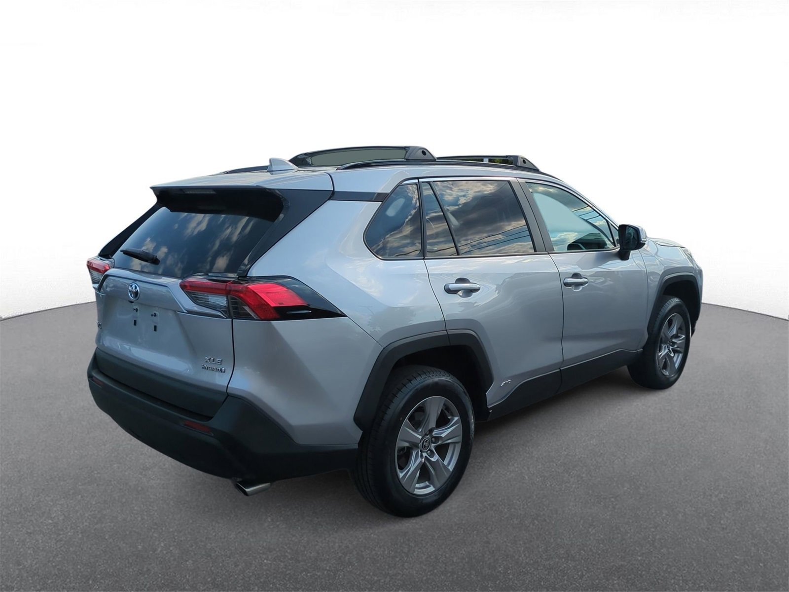 Thumbnail: 2024 Toyota RAV4 - 8