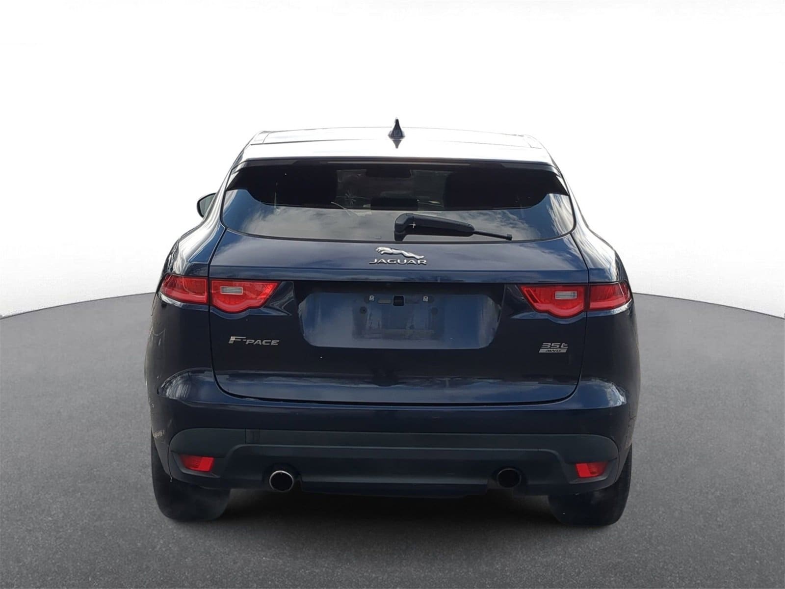 Thumbnail: 2017 Jaguar F-Pace - 7