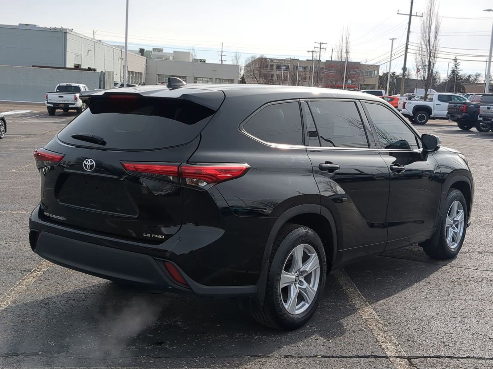 Thumbnail: 2021 Toyota Highlander - 14