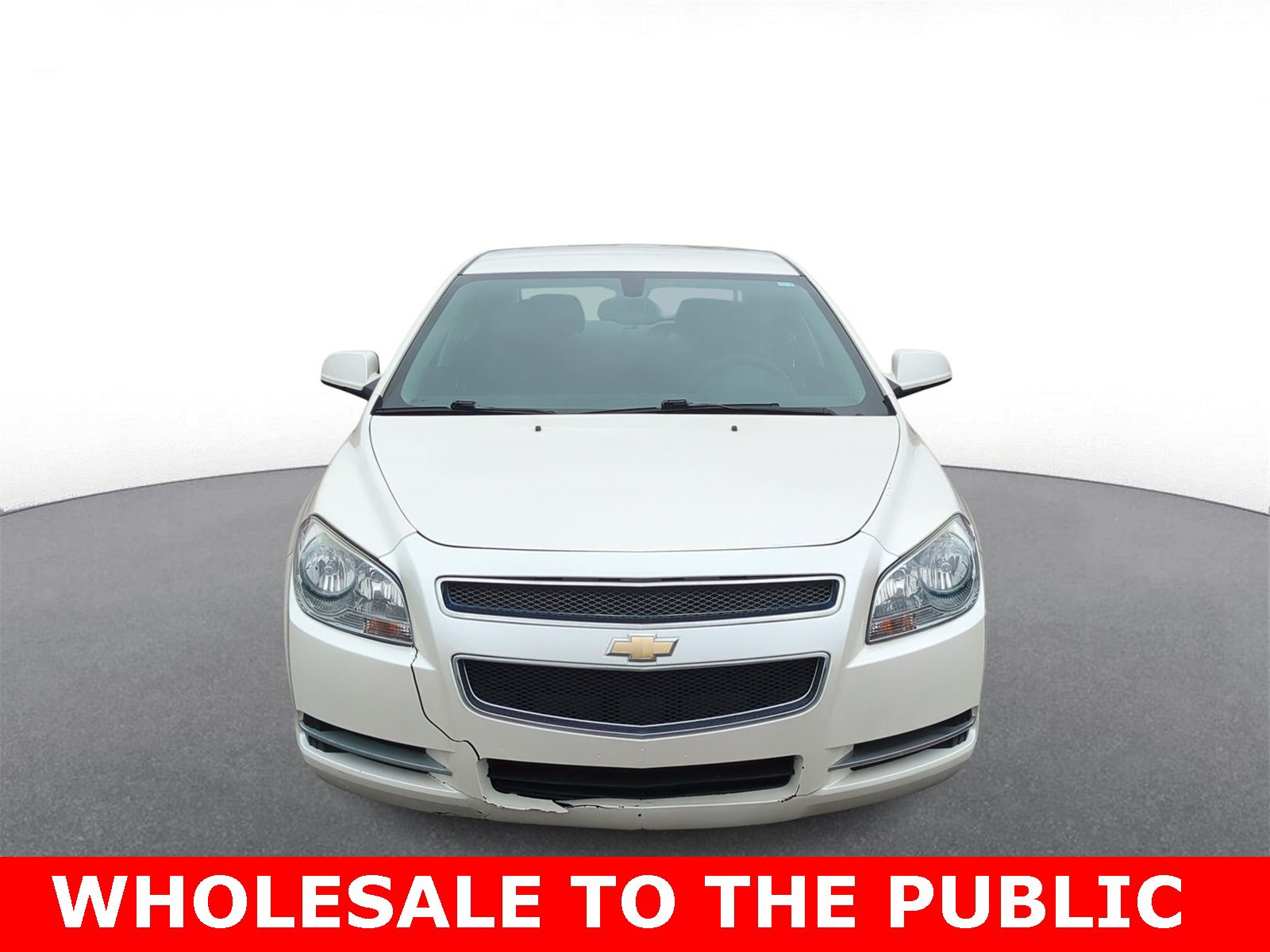 Thumbnail: 2011 Chevrolet Malibu - 3