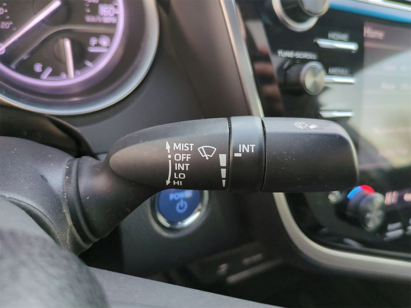 Thumbnail: 2018 Toyota Camry - 25